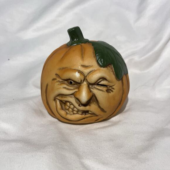 Vintage Winking Pumpkin Face Ceramic Figurine Halloween Decor Made in Taiwan - Picture 1 of 6